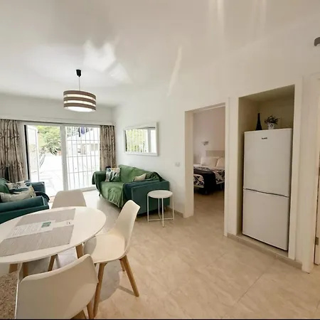 Eureka Big Terrace&pool Appartement